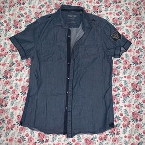Boys Guess dress shirt in great condition